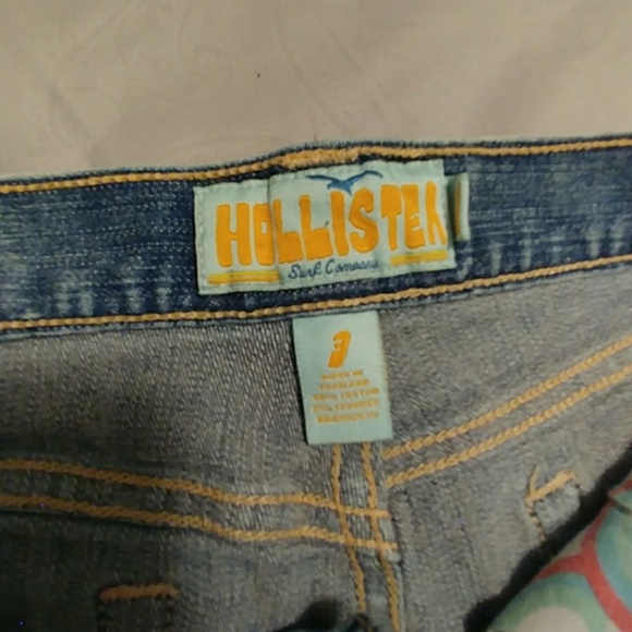 Hollister jean shorts - Picture 3 of 3